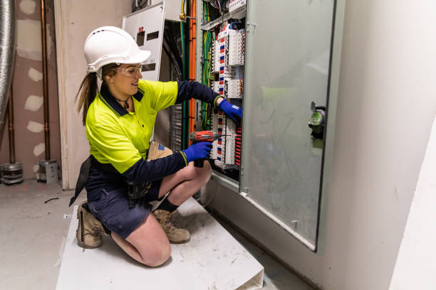 Best Electrical Contractors for Businesses  in Bay Shore, NY